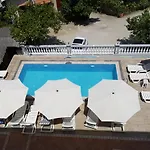 Casale Marzia Apartmanhotel 4*