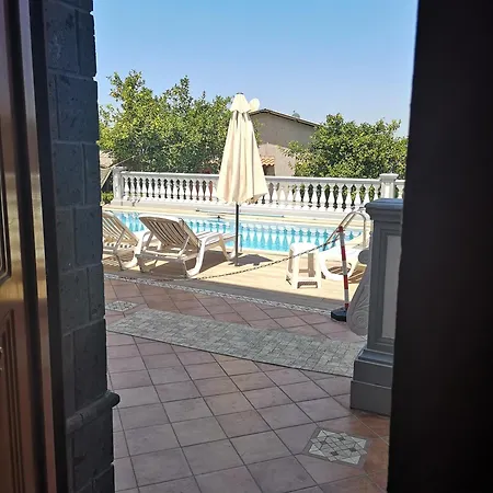 Casale Marzia Апарт-отель Масса-Лубренсе